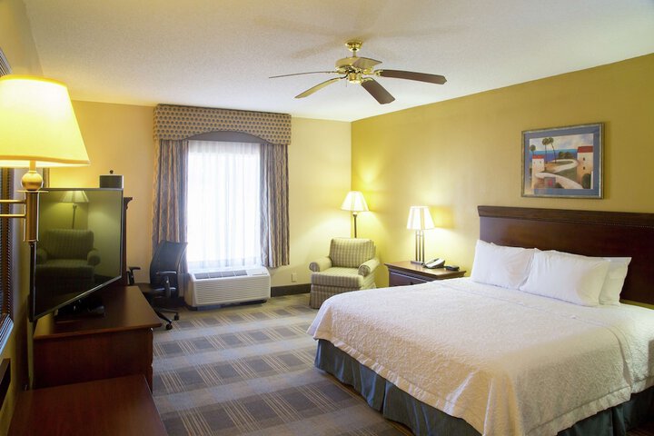 1 King Bed (29 of 39)