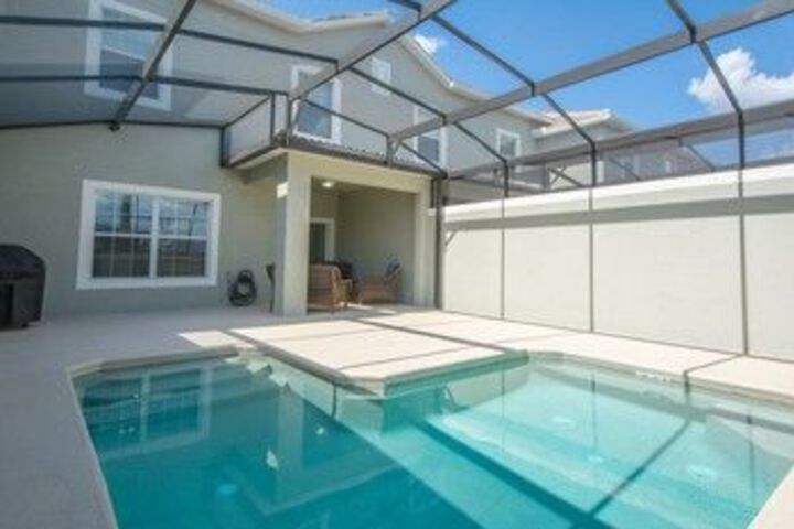 Pool 29 of 35