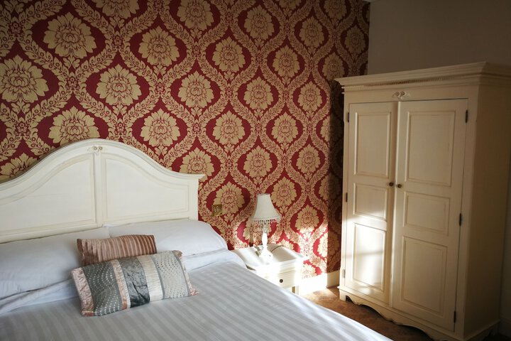 Room 46 of 132