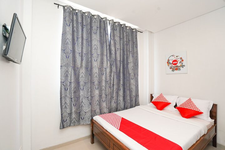 Room 17 of 30