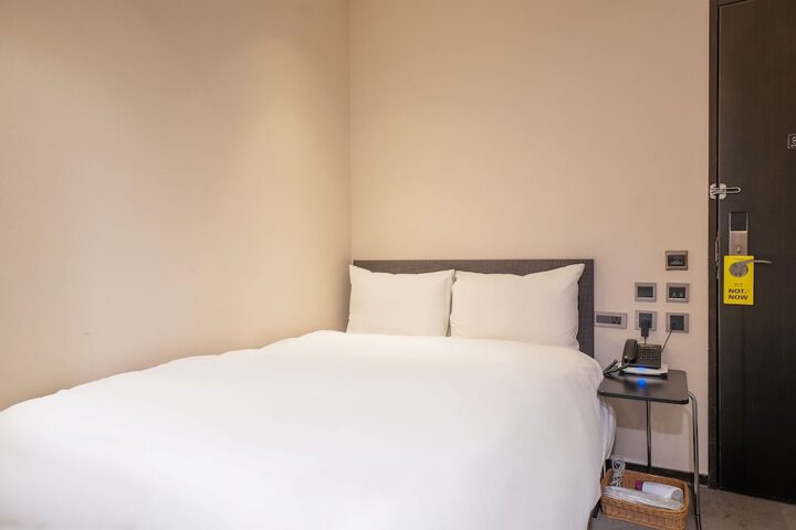 Room 26 of 78