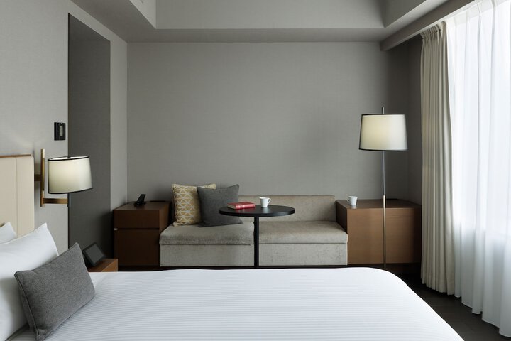 Room 9 of 68