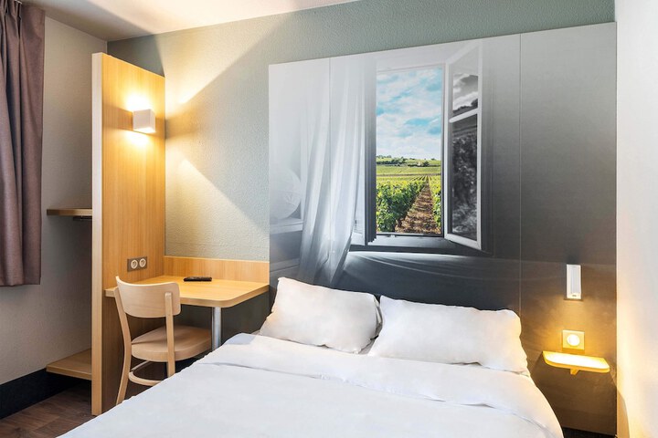 Room 16 of 39