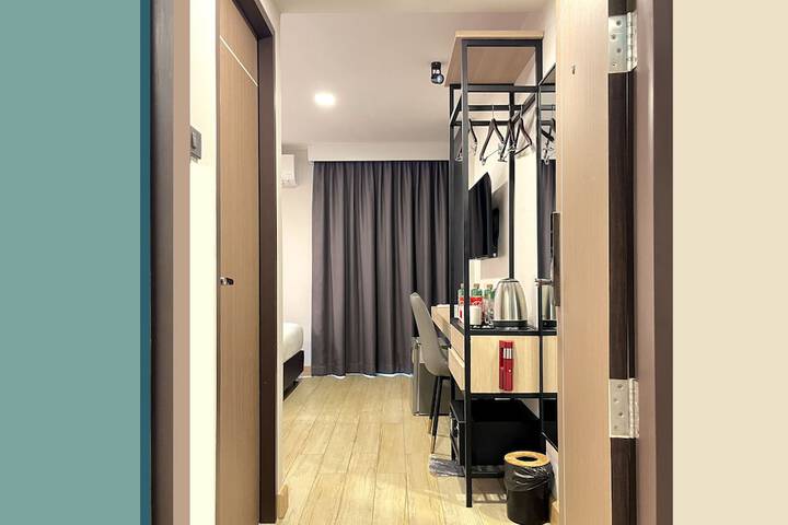 Room 20 of 44