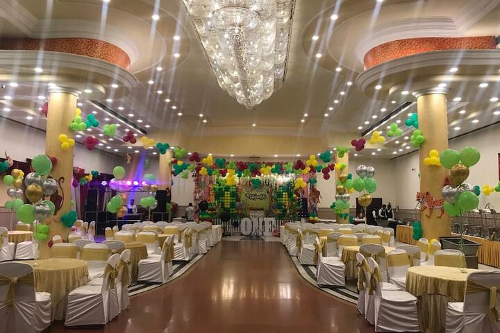 Ballroom/Hall 39 of 39