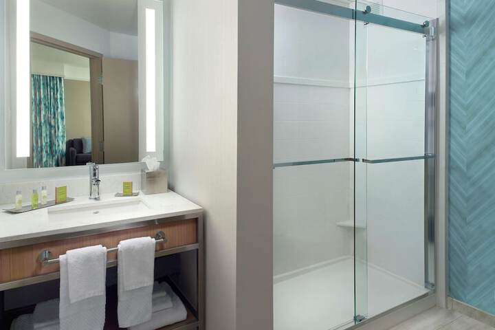 Bathroom shower