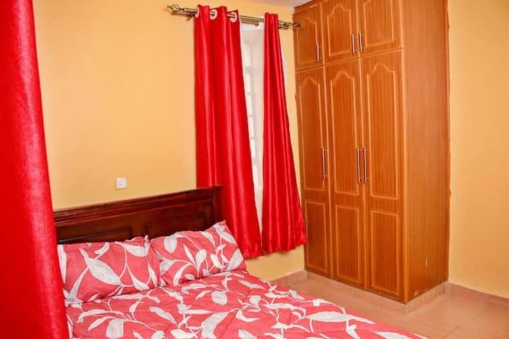 Room 3 of 25