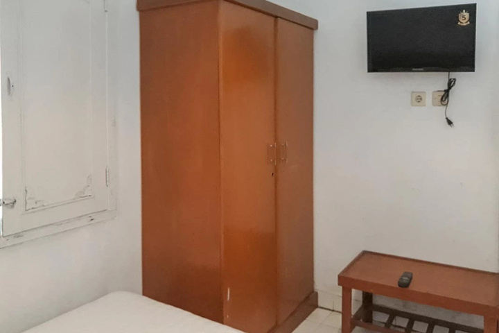 Room 13 of 13