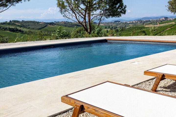Pool 44 of 81