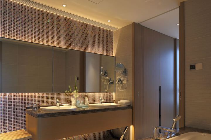 Bath Interior