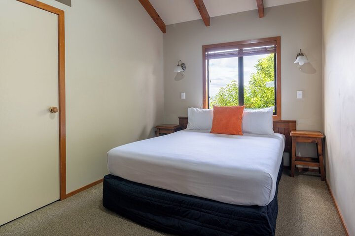 Room 4 of 51