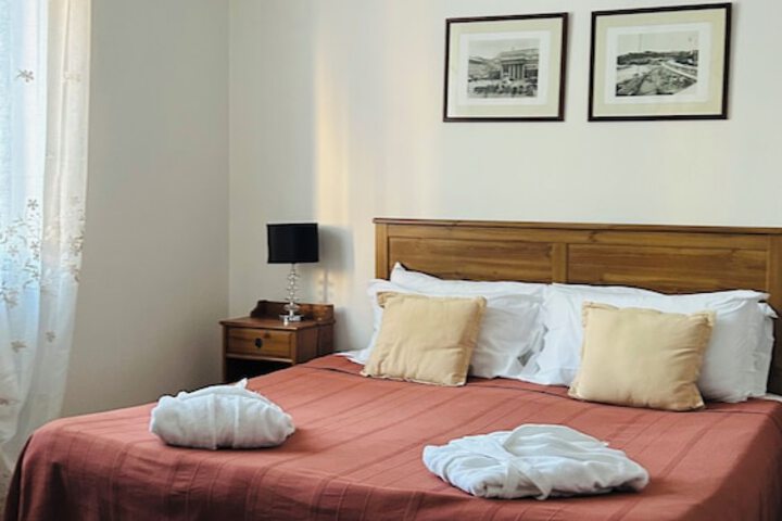 Room 29 of 38