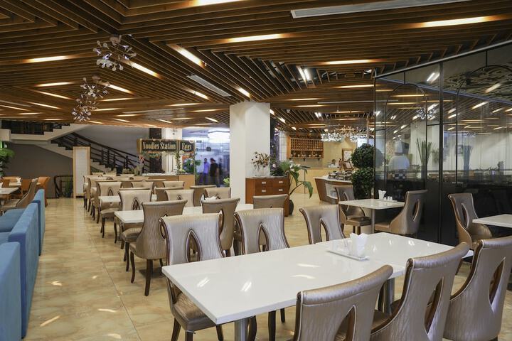 Dining 89 of 121