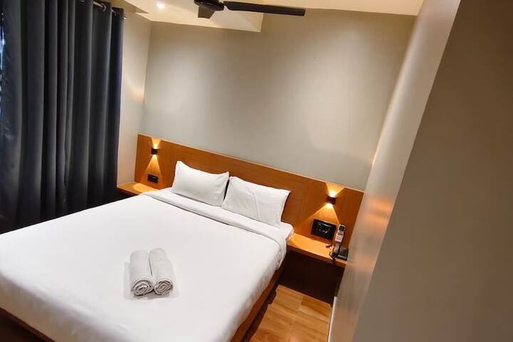 Room 52 of 88