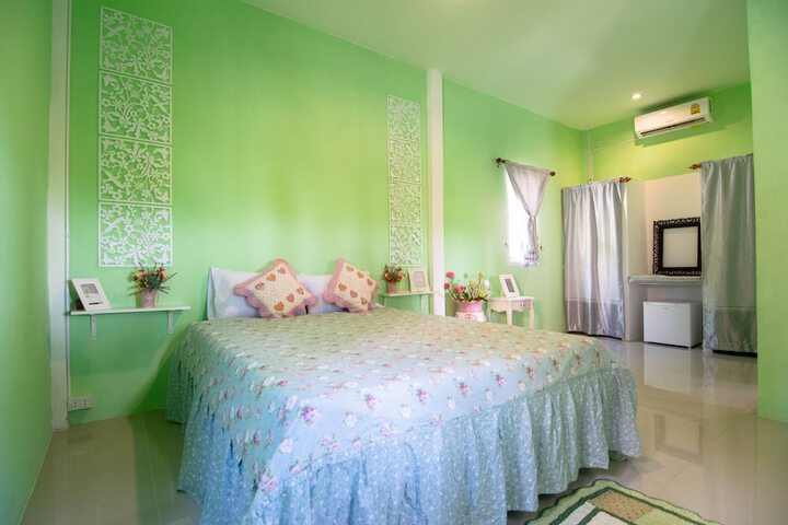 Room 5 of 30
