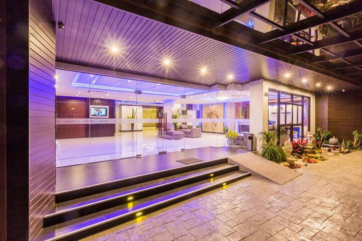 Hotel 44 of 48