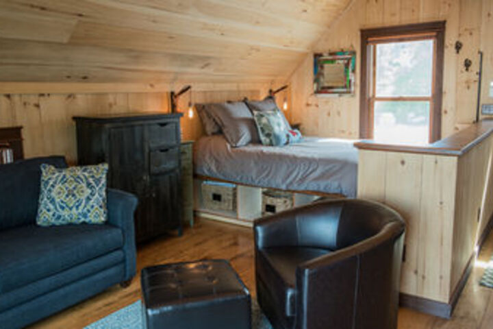 Room 15 of 24