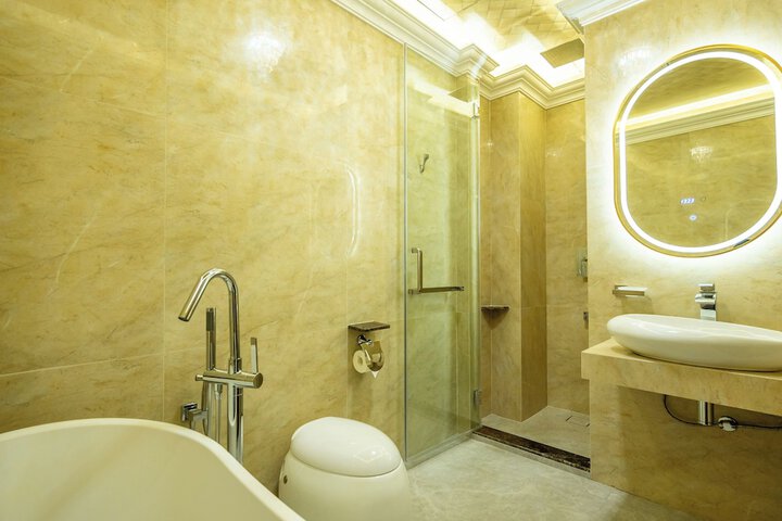 Room 205 of 285