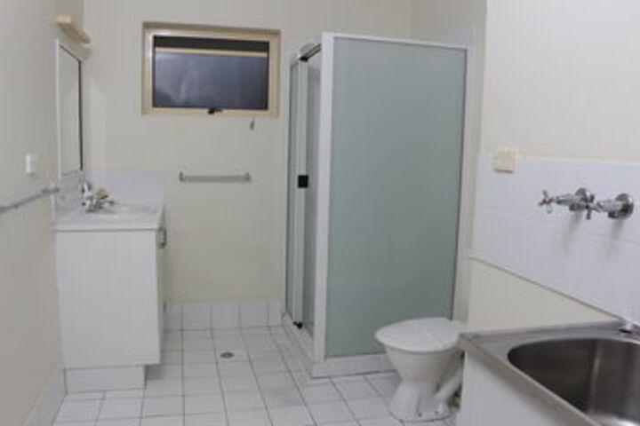 Room 5 of 72