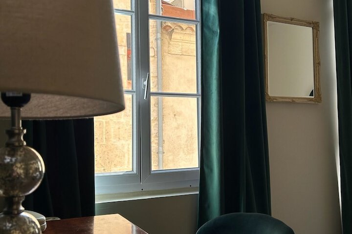 Room 51 of 136
