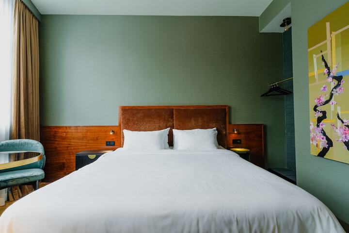 Room 19 of 264