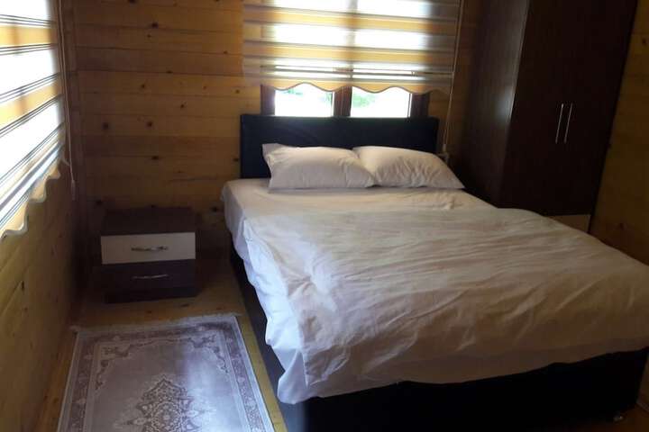 Room 12 of 21