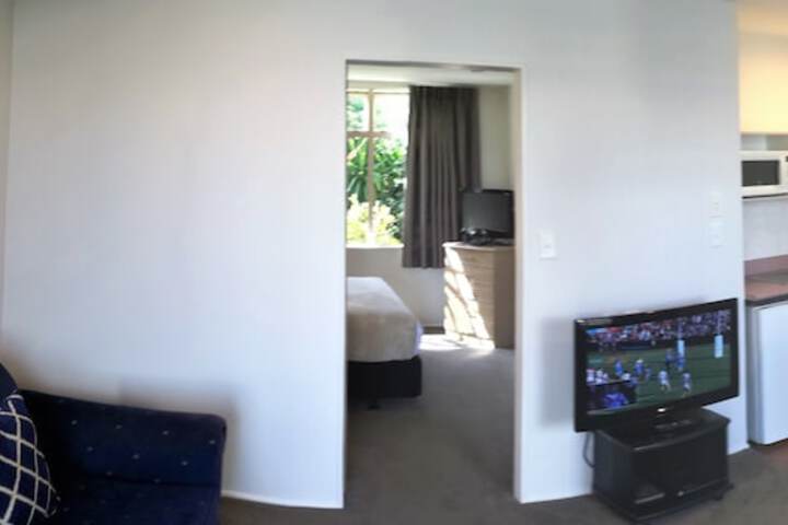 Room 16 of 30