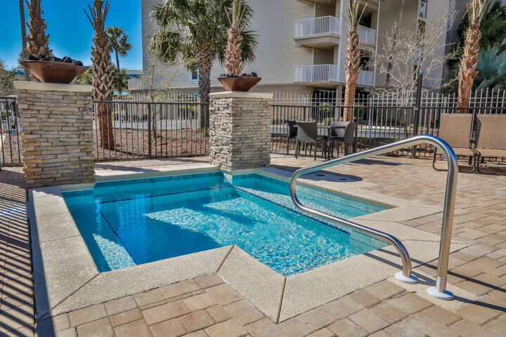 Pool 22 of 25