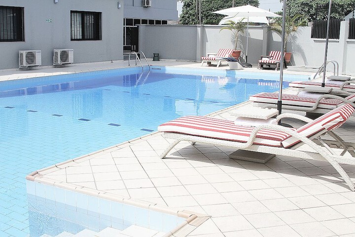 Pool 13 of 23