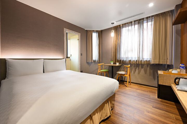 Room 42 of 78