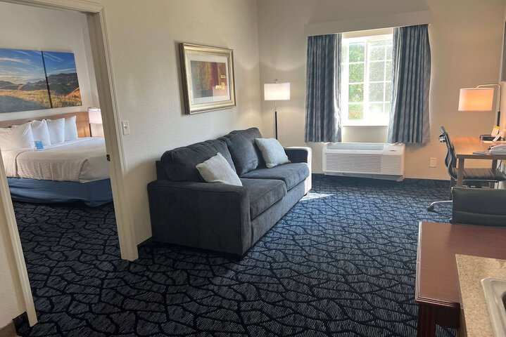 Room 14 of 40