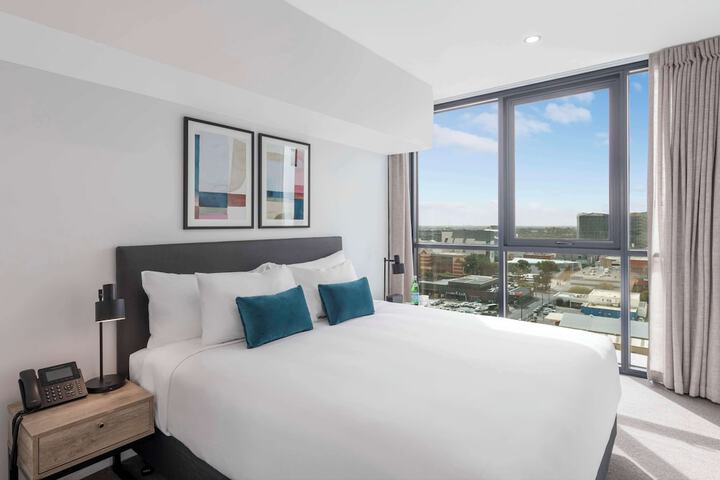 Room 10 of 79