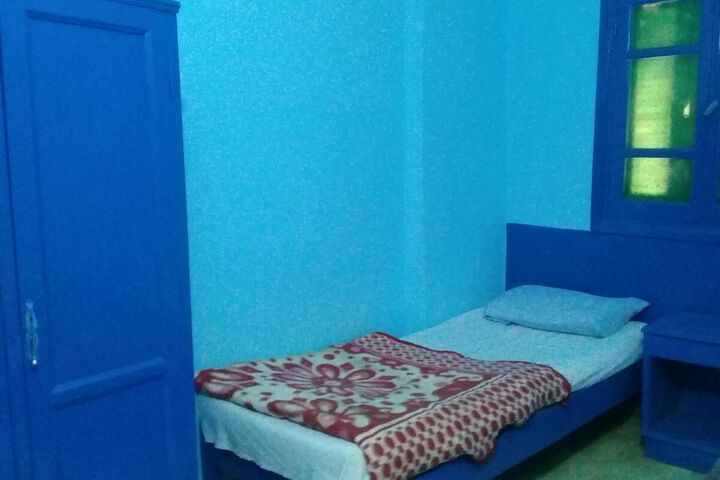 Room 12 of 22