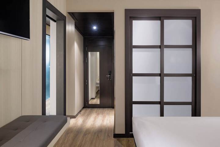 Room 15 of 75