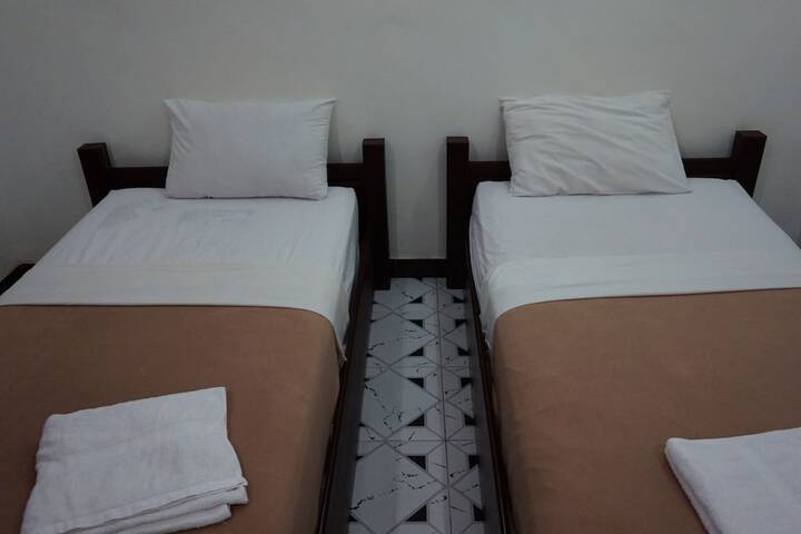 Room 2 of 23