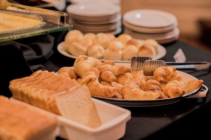 Breakfast/Coffee Service 62 of 78