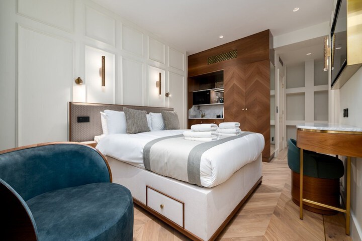 Room 84 of 280