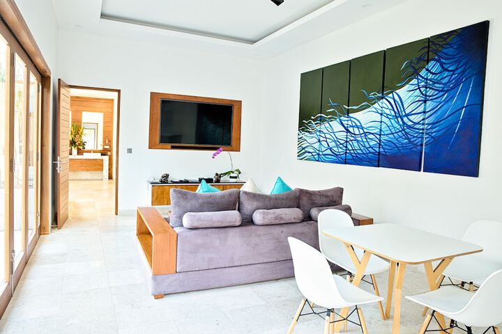 Room 8 of 34