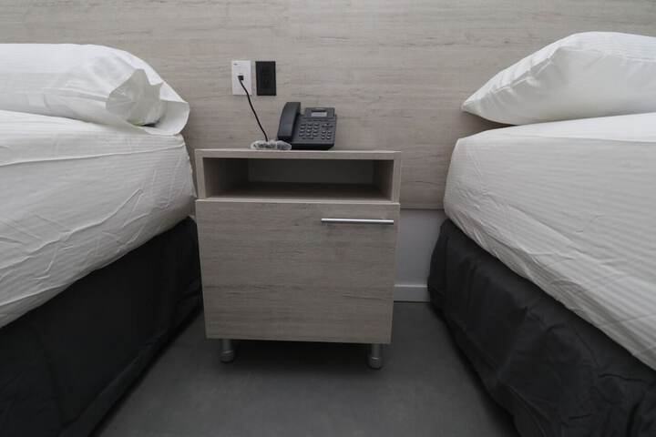 Room 9 of 39