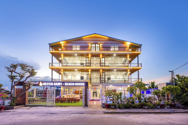 Hestia HaMy Beach House