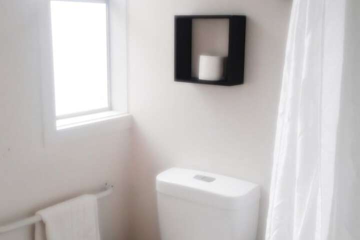 Room 28 of 38