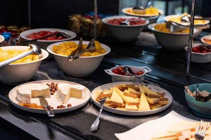 Breakfast/Coffee Service 75 of 149
