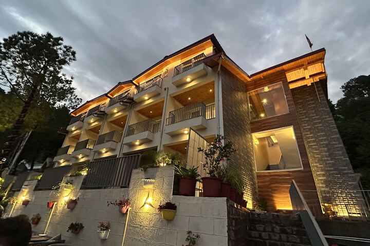 Hotel 128 of 137