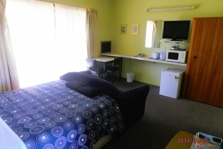 Room 6 of 50