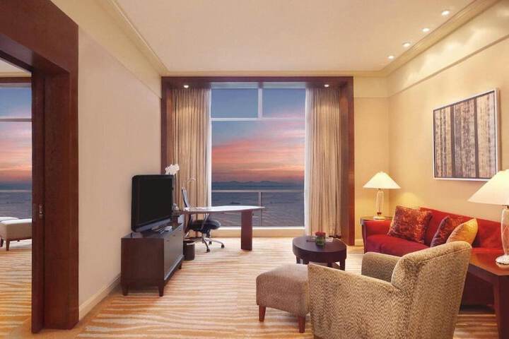 Room 18 of 49