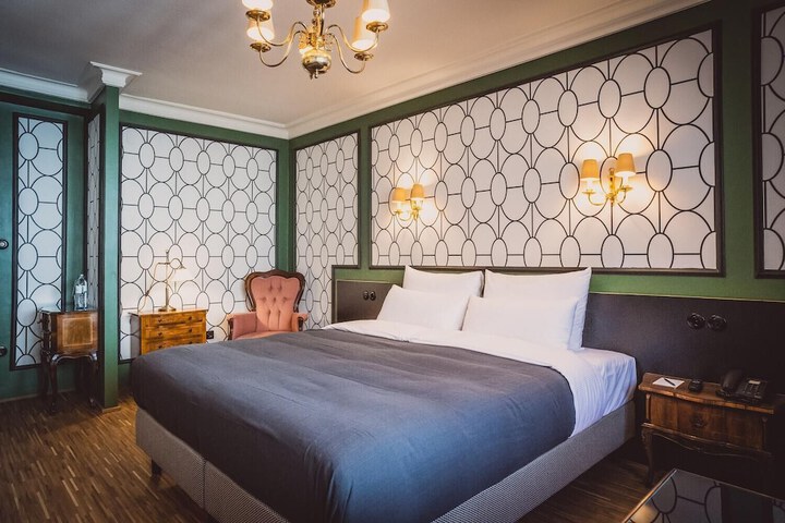 Room 21 of 63