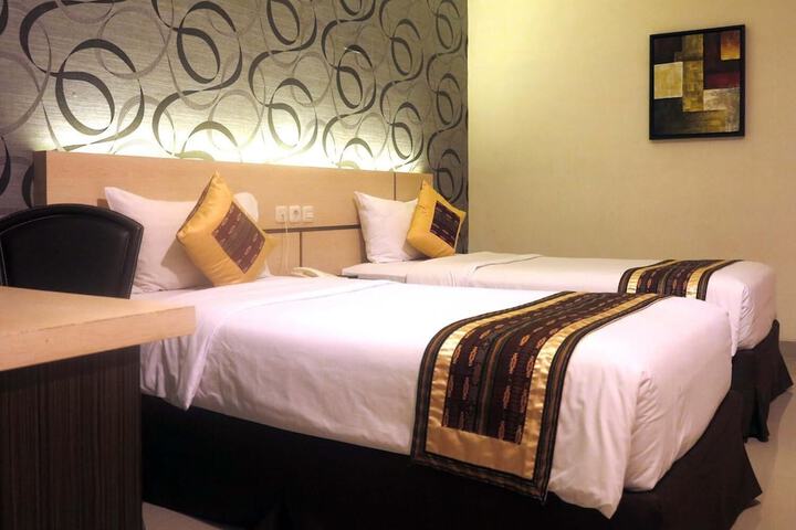 Room 12 of 31