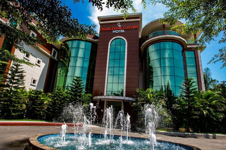 Charleson Luxury Hotel