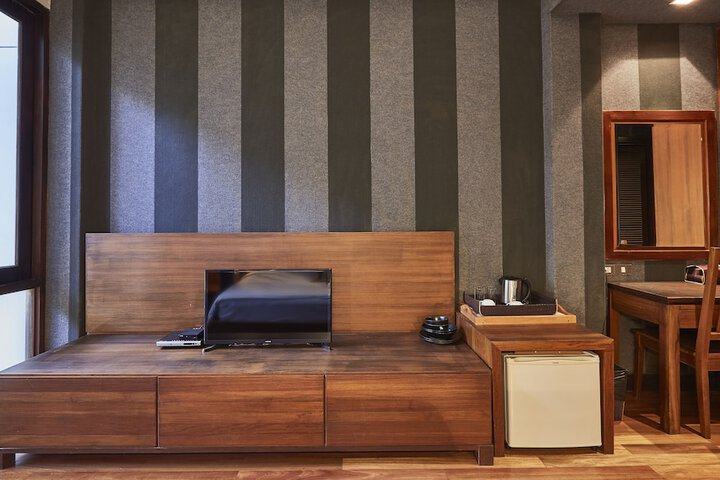 Room 14 of 50