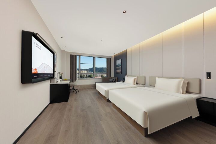 Room 9 of 56